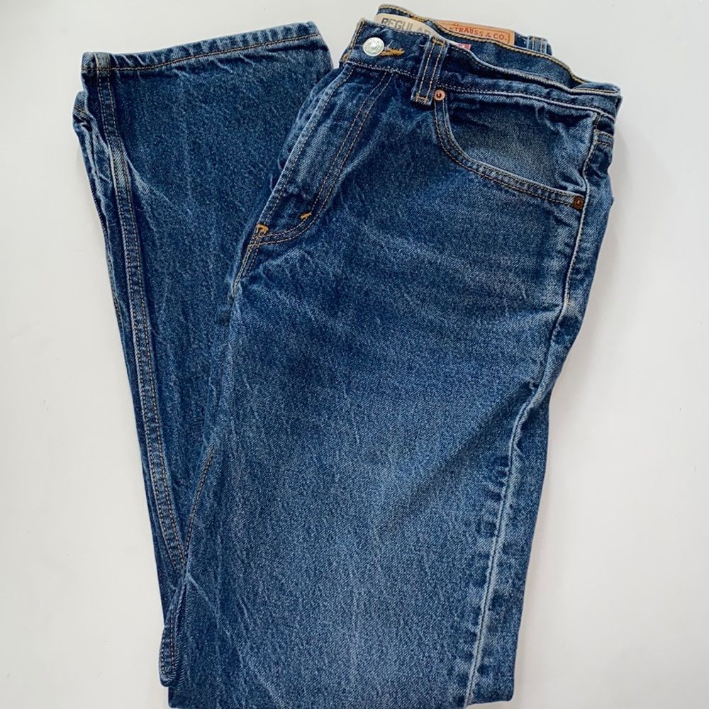 🚫SOLD🚫 Levi’s 505 Medium Wash Jeans Regular Fit 31x32